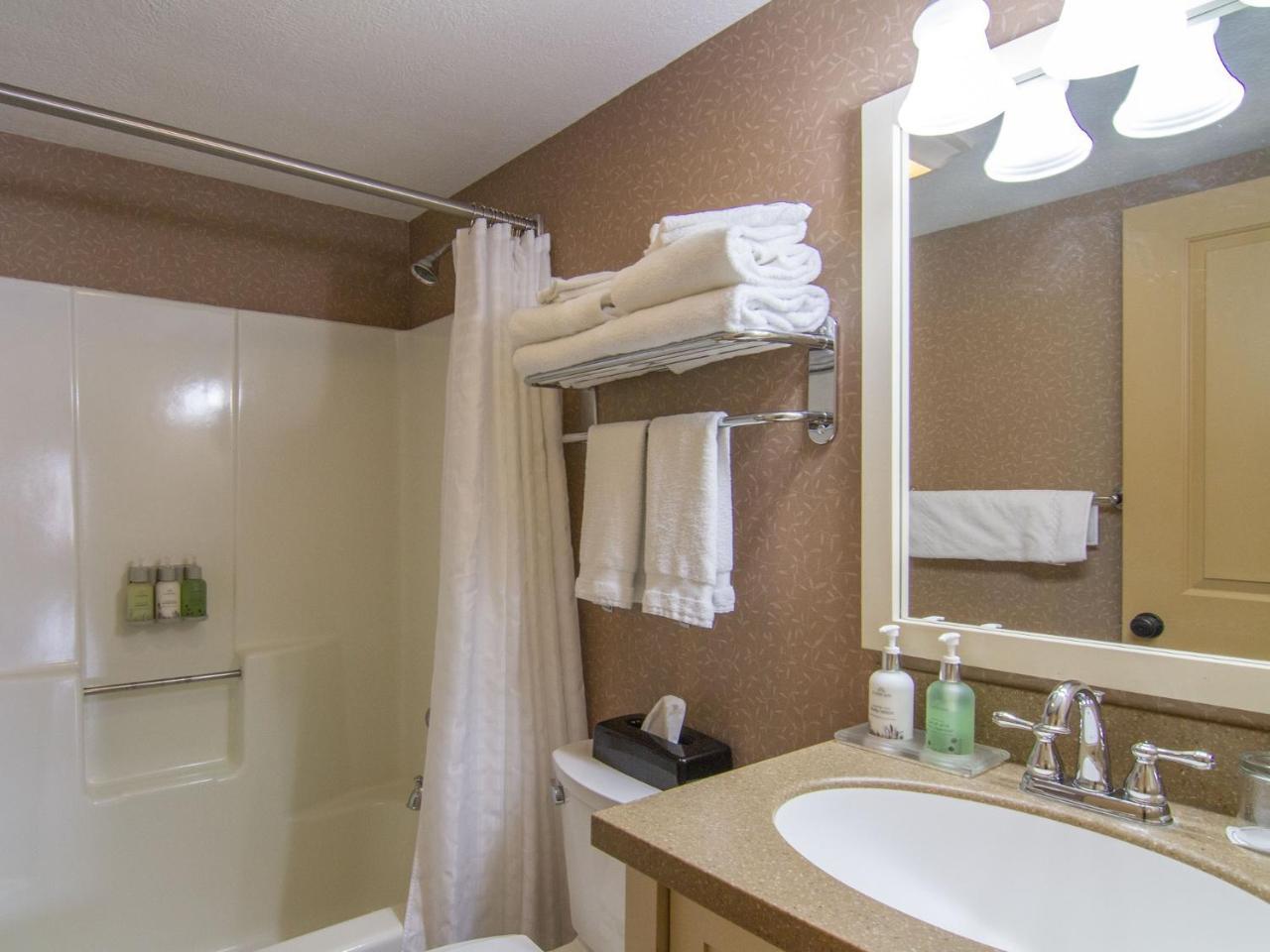 Spacious 2 Bed Condo at Crystal Mountain Resort Thompsonville Exterior foto